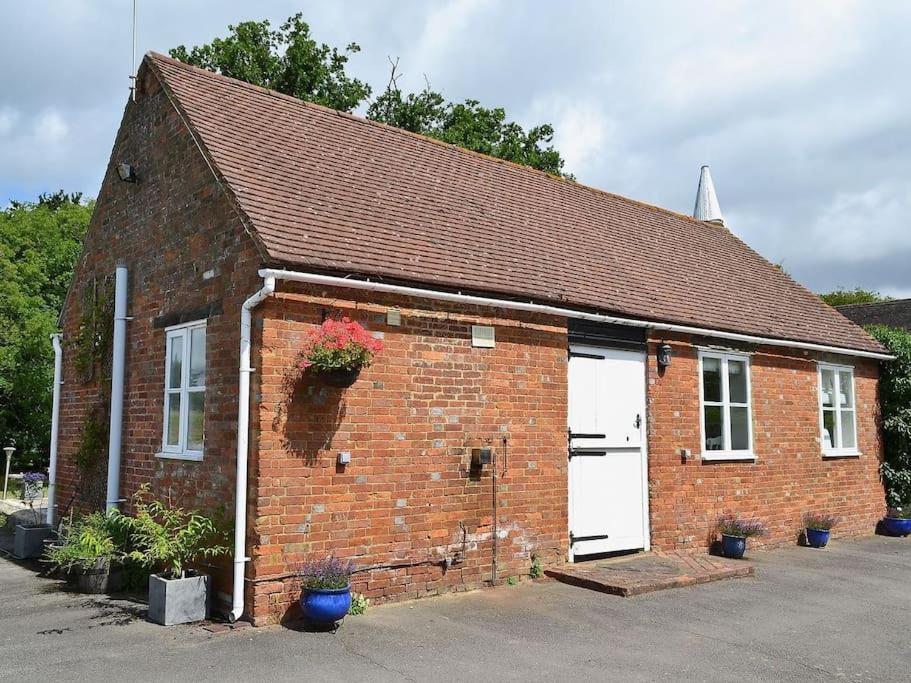 Waters Edge * Rolvenden